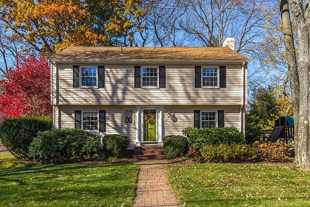 imgi_41_colonial-style-new-england-home-house-exterior